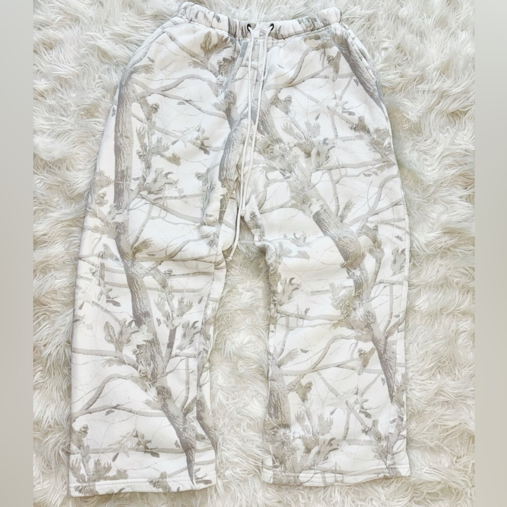 DAIRY BOY WOODLAND CAMO SWEATPANTS